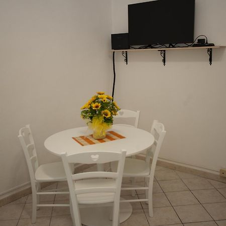 Casa Dea Apartment Ливорно Екстериор снимка